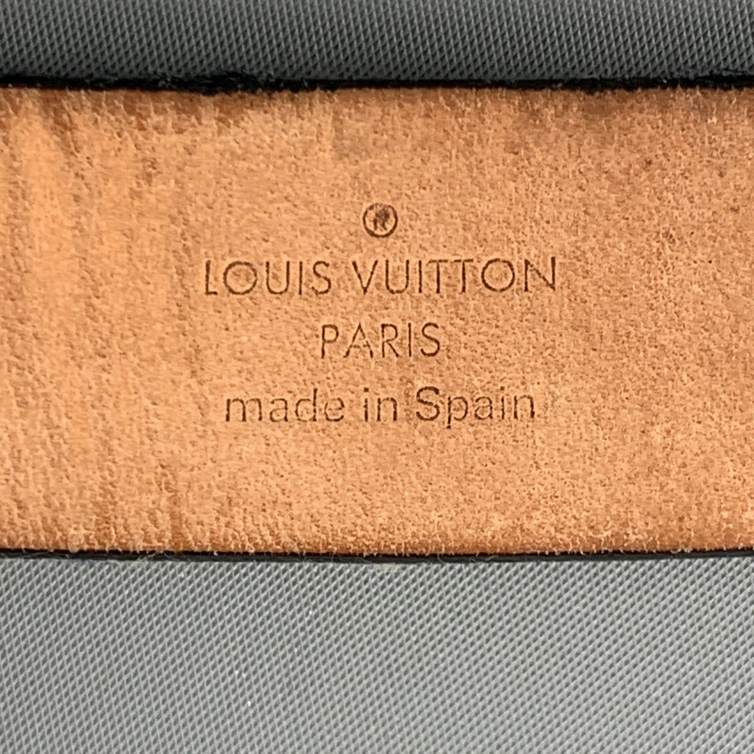 LOUIS VUITTON Size 36 Black Solid Leather Belt – Sui Generis