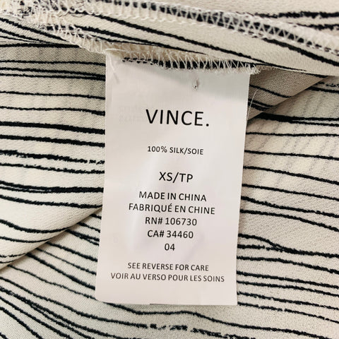 VINCE Talla XS Blusa con ribete en contraste con líneas de seda blanca y negra