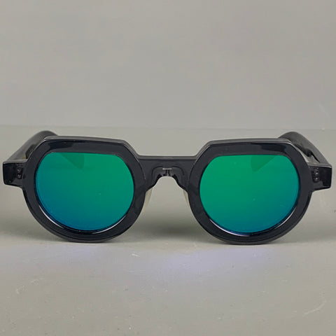 PROTECTION DES YEUX PRIMITIVE POST-MODERN Lunettes de soleil et lunettes en acétate gris