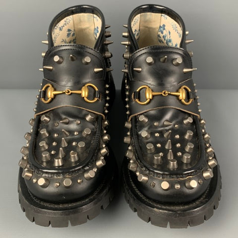GUCCI Taille 10 Bottes à enfiler en cuir clouté noir