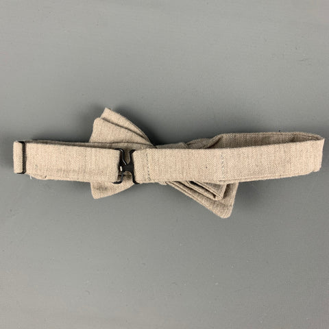 BLADE+BLUE Light Gray Cotton Bow Tie