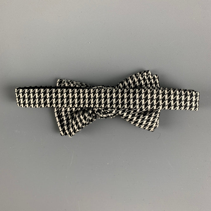 CHARVET Black White Stripe Silk Jacquard Bow Tie