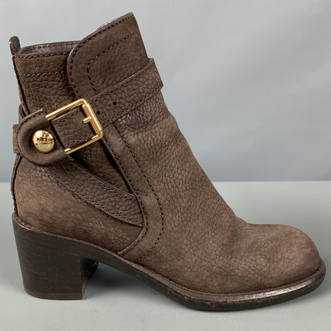 LOUIS VUITTON Talla 5.5 Botas de tacón grueso de cuero marrón con grano de guijarro