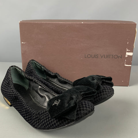 LOUIS VUITTON Talla 7 Bailarinas a cuadros de terciopelo negro