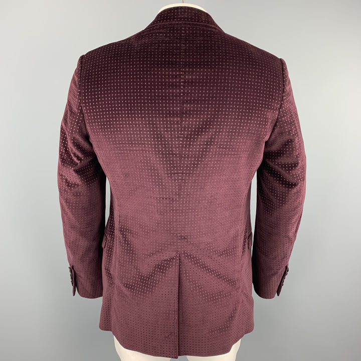 GUCCI Size 44 Long Burgundy Textured Cotton Velvet Notch Lapel Sport Coat