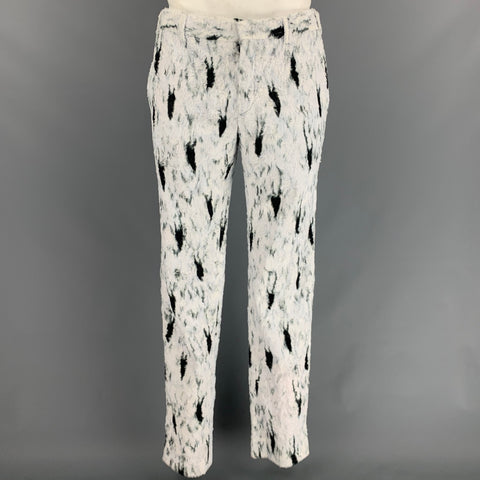 MOSCHINO COUTURE Fall 2015 Size 40 Regular White & Black Print Cotton / Viscose Notch Lapel Suit