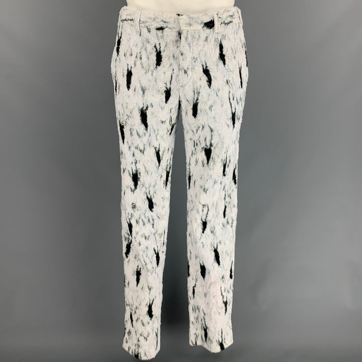 MOSCHINO COUTURE Fall 2015 Size 40 Regular White & Black Print Cotton / Viscose Notch Lapel Suit