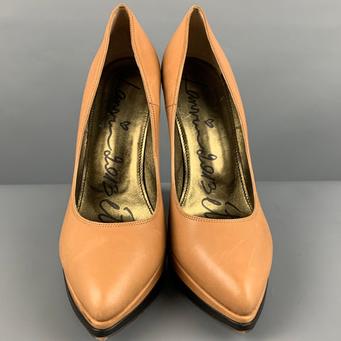 LANVIN Talla 9.5 Zapatos de tacón con cuña de cuero transparente beige