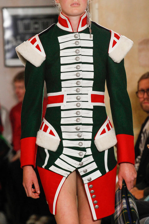 BURBERRY Otoño 2017 Talla 8 Abrigo ceremonial de lana con ribete de piel de oveja verde y rojo