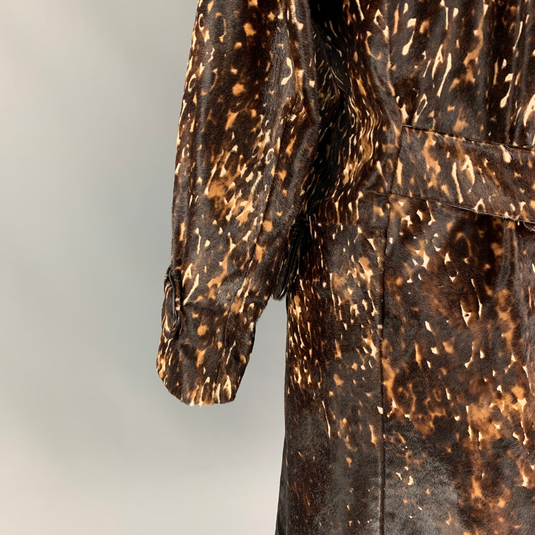 BURBERRY PRORSUM Pre-Fall 2013 Abrigo con estampado animal de pelo de becerro marrón y tostado Talla 8