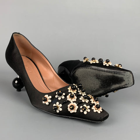 MARNI Pre-Fall 2017 Size 8 Black & White Embellished Silk Pumps