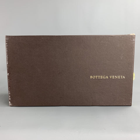 BOTTEGA VENETA Taille 9 Baskets à lacets en cuir matelassé doré