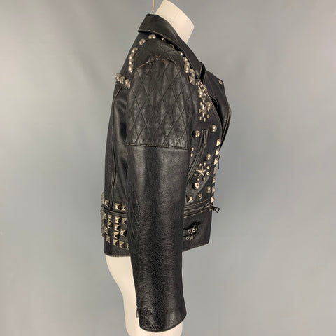 GUCCI SS 17 Talla M Chaqueta motera de cuero desgastado con tachuelas negra