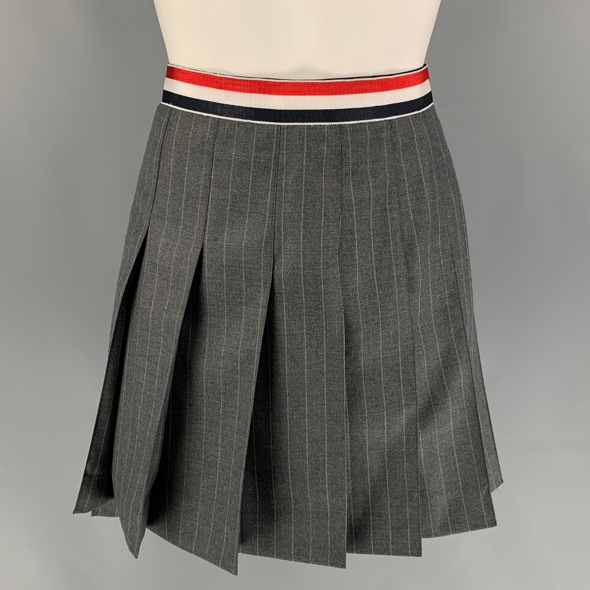 THOM BROWNE Size 2 Gray Charcoal Wool Pleated Flannel Mini Skirt Sui Generis Designer Consignment