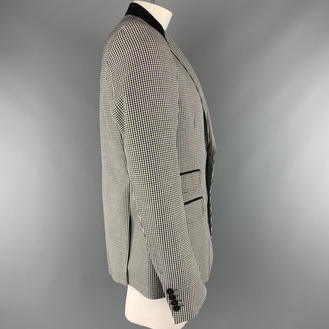 GUCCI Size 44 Black & White Checkered Plaid Wool Blend Suede Collar Notch Lapel Sport Coat