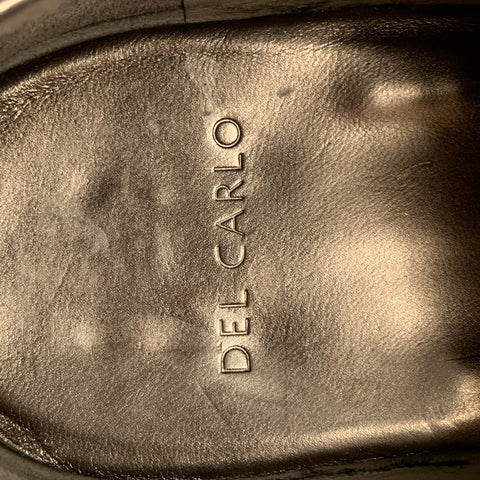 DEL CARLO Size 8 Gold Metallic Leather Lace Up Shoes