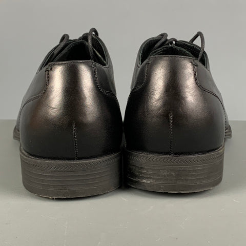 COLE HAAN Talla 9 Zapatos con cordones y punta dividida de cuero negro