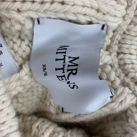 MR.MITTENS Size XS Cream Wool Cable Knit Elastic Waistband Shorts