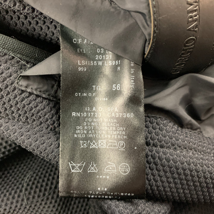 GIORGIO ARMANI Taille 46 Manteau de sport en polyamide tricoté gaufré noir