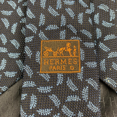 HERMES Navy & Blue Silk Leaf Print Tie