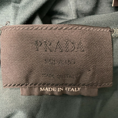 PRADA Taille M Chemise à manches longues à col en V en soie unie et élasthanne vert forêt