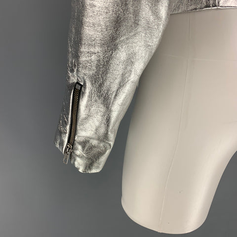 Chaqueta motera de cuero metalizado plateado talla S ALC