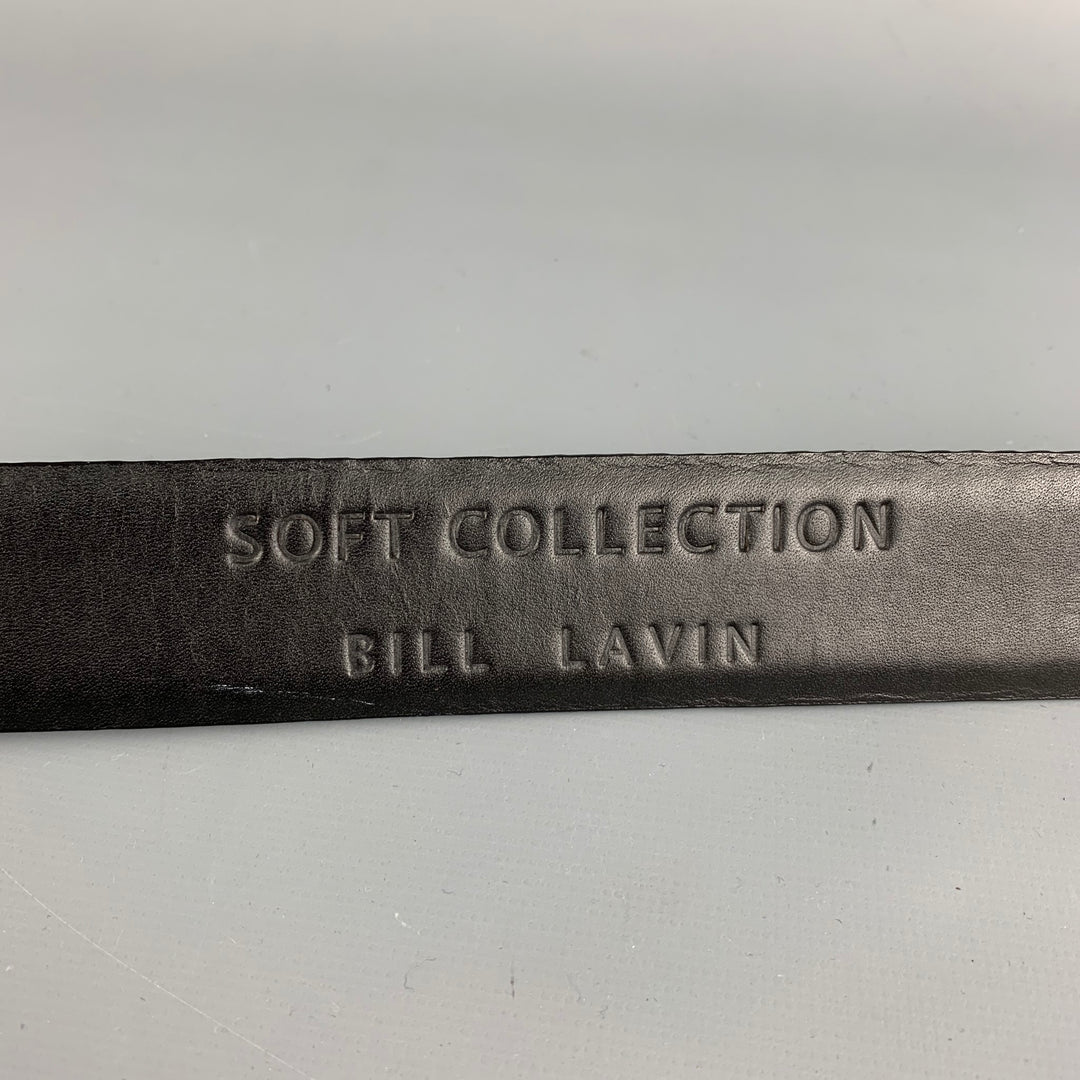 BILL LAVIN Colección Soft Talla 34 Cinturón de cuero con rayas diagonales negras