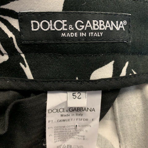 DOLCE &amp; GABBANA Taille 36 x 31 Pantalon décontracté en coton à feuilles noires et blanches