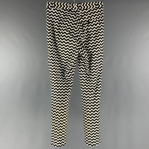 GIORGIO ARMANI Size 32 Black White Chevron Cotton  Elastane Casual Pants