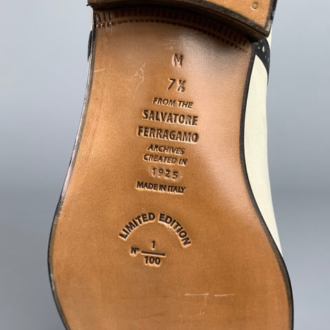 SALVATORE FERRAGAMO Édition Limitée No.1/100 Taille 8.5 Chaussures en cuir bicolore ivoire et noir