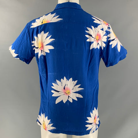DOUBLE RAINBOUU Size M Blue &  White Floral Rayon One pocket Short Sleeve Shirt
