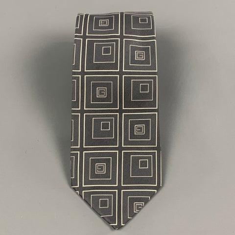 Corbata de seda con cuadros grises y blancos de GUCCI