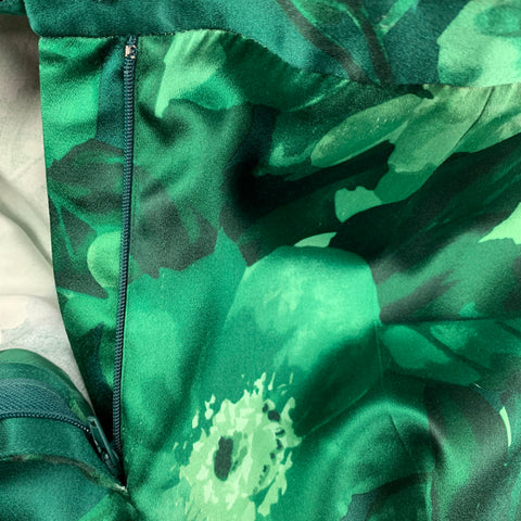 DOLCE &amp; GABBANA Taille S Pantalon habillé court à fleurs en soie verte