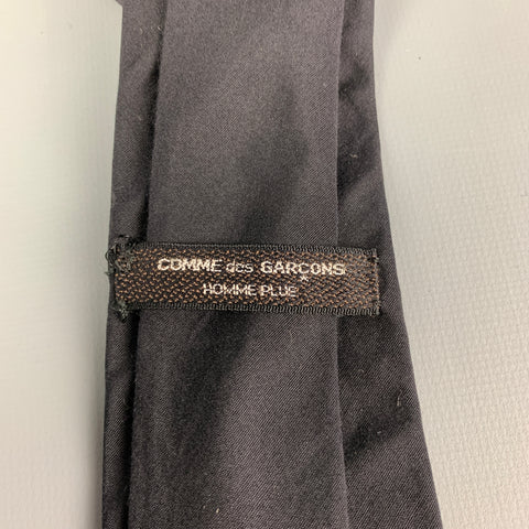 COMME des GARCONS HOMME PLUS Black Silver Studded Skinny Neck Tie