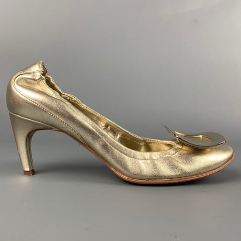 ROGER VIVIER Talla 6 Zapatos de tacón de cuero dorado