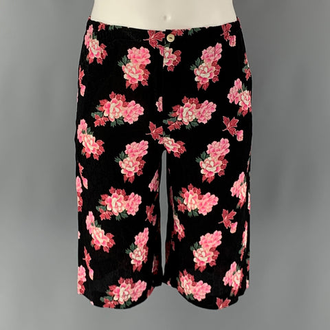 GUCCI Size XS Black Pink Floral Silk Flat Front Shorts