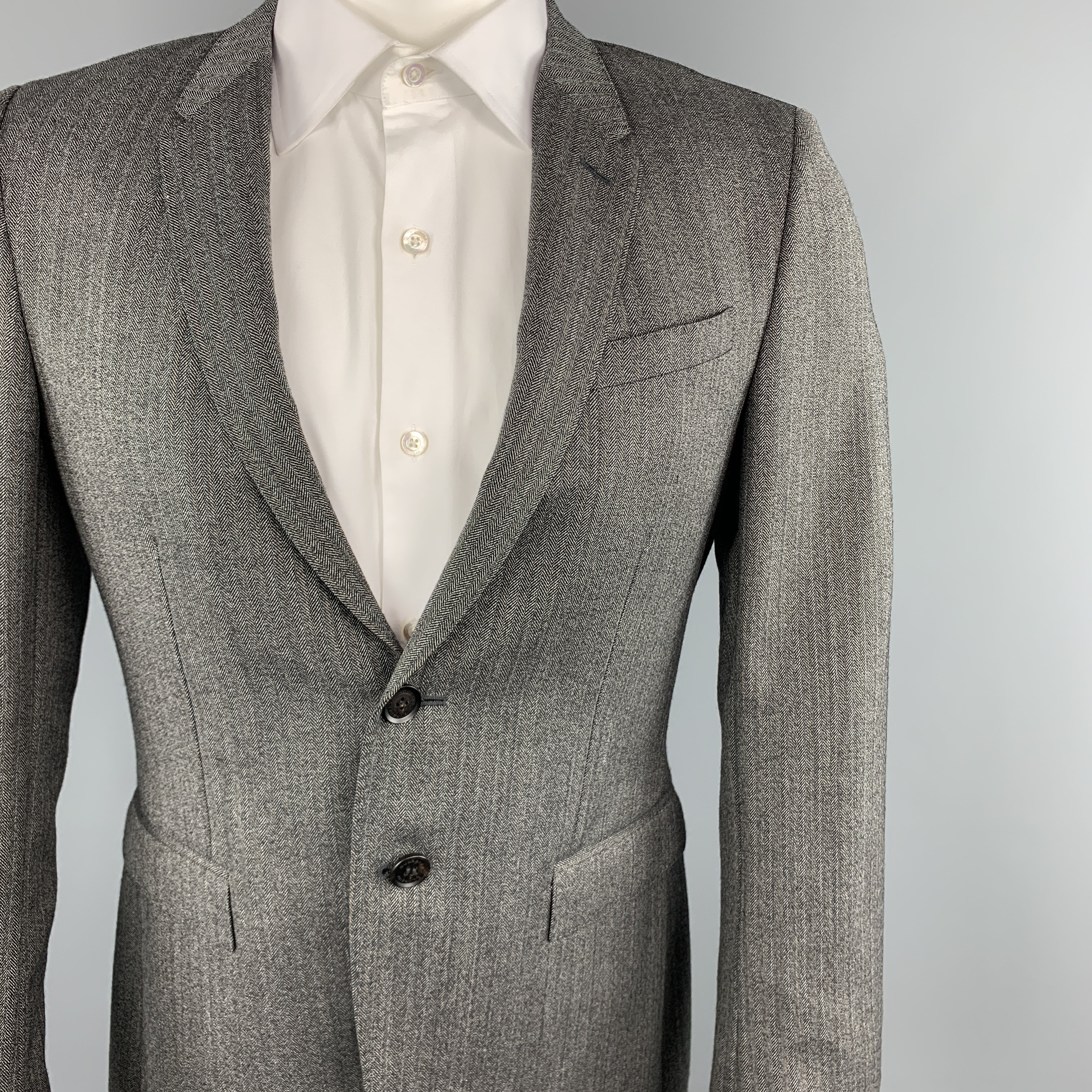 BURBERRY PRORSUM 40 Grey Herringbone Wool 32 x 32 Notch Lapel Suit