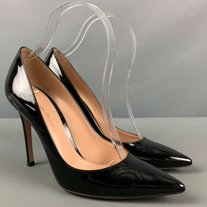 GIANVITO ROSSI Size 7.5 Black Patent Leather Classic Pumps