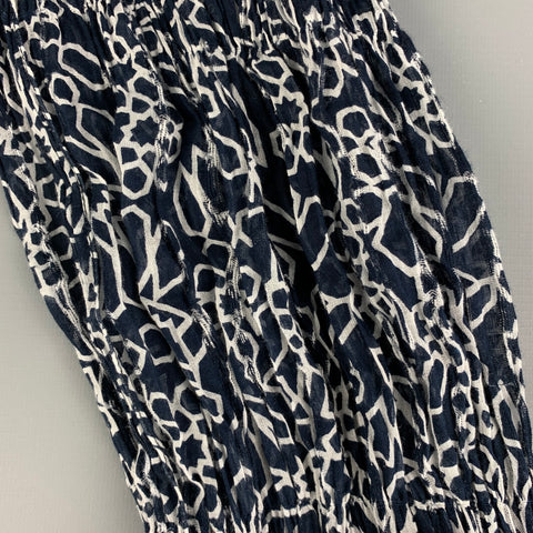 PLANTATION by ISSEY MIYAKE Navy White Cotton Silk Floral Fringe Scarf