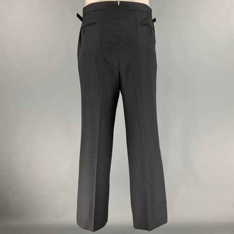 TOM FORD Size 48 Long Black Grey Pinstripe Wool Peak Lapel Suit