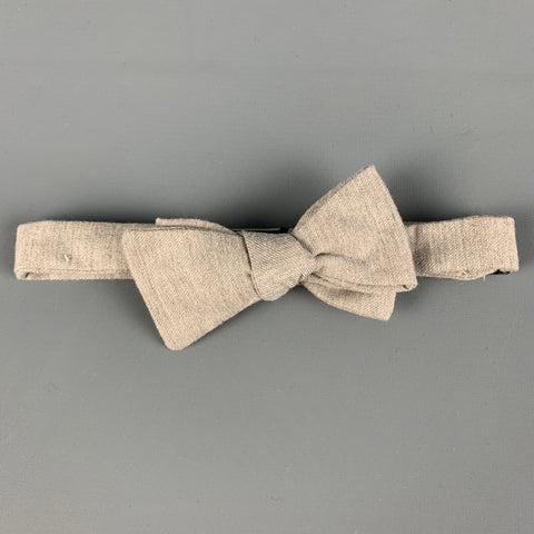 BLADE+BLUE Light Gray Cotton Bow Tie