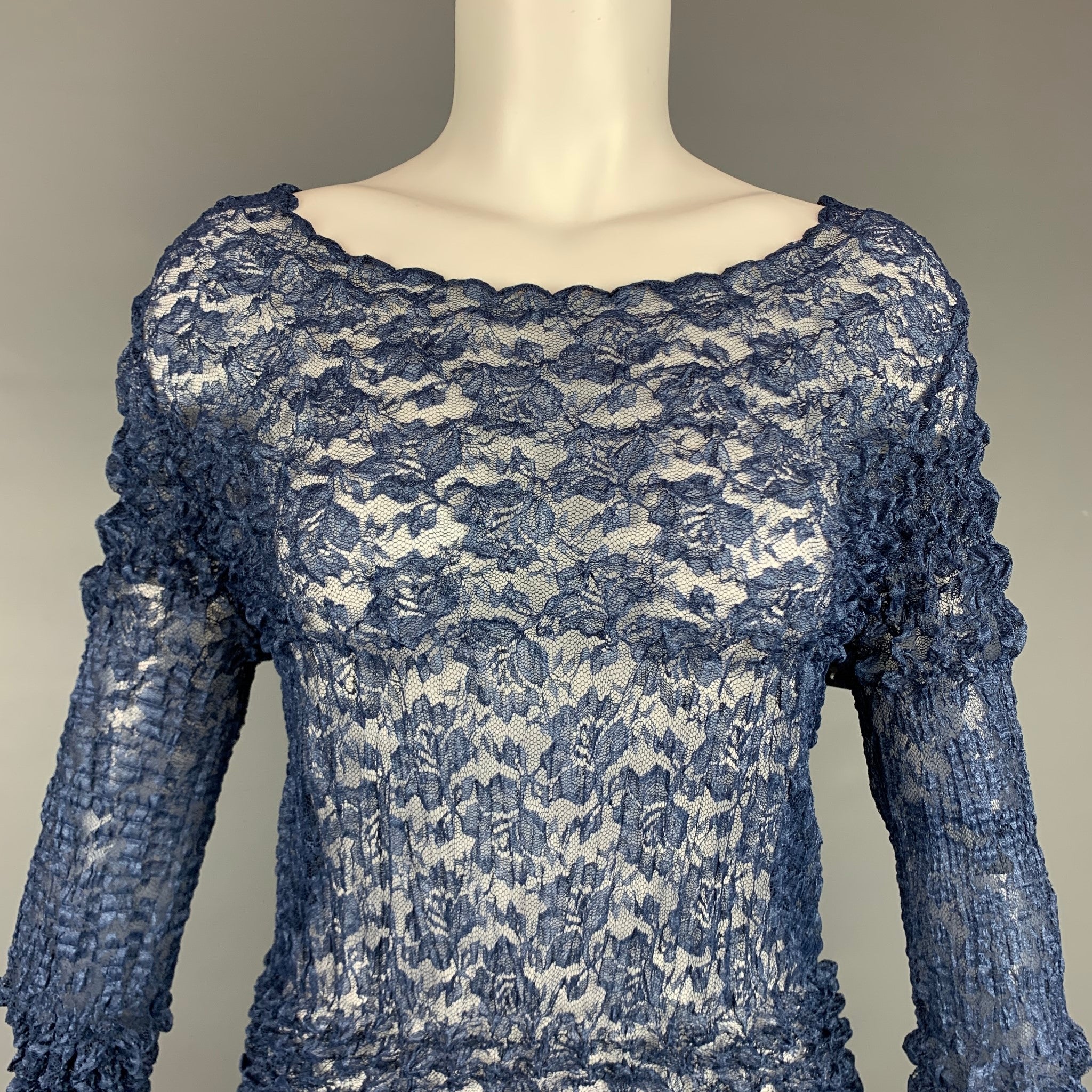 【tricot COMME des GARÇONS】15ss Blouse COMME des GARCONS TRICOT Size S Blue Textured Pleated Lace Blouse