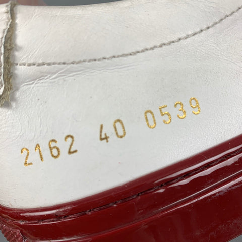 COMMON PROJECTS Size 7 White Sneakers