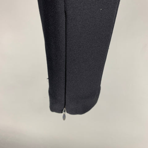 PRADA Pantalon habillé à jambe étroite en mélange de nylon bleu marine taille 2