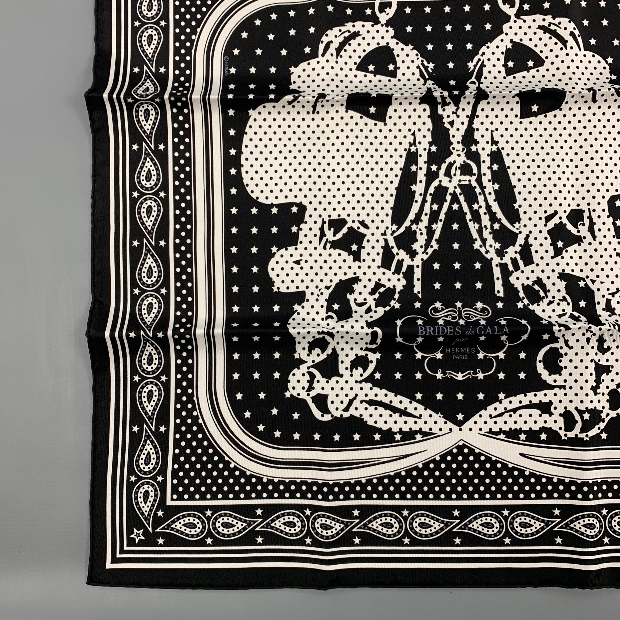Bandana 55 silk scarf Hermès Black in Silk - 45303673