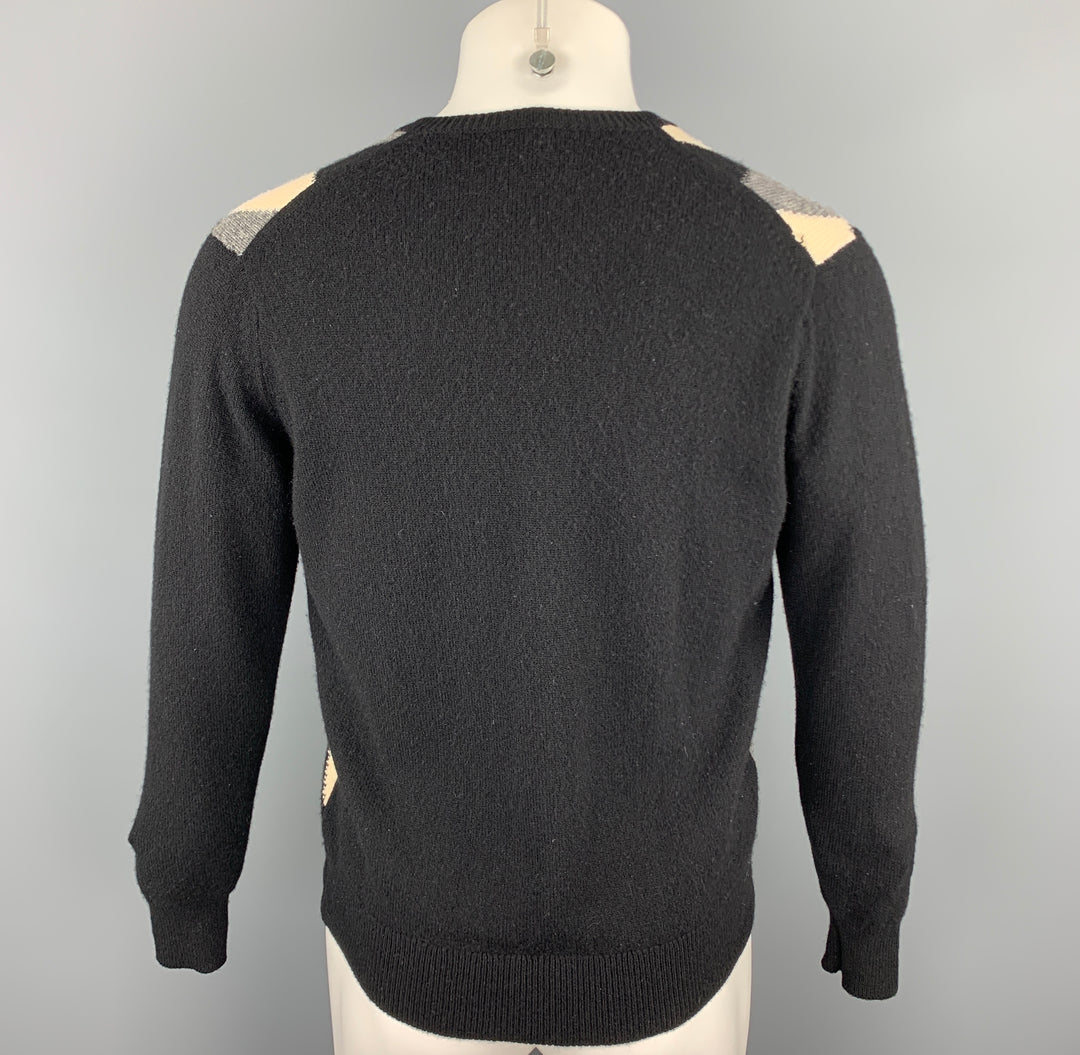NEIMAN MARCUS Suéter con cuello en V de cachemira Argyle negro y gris talla M