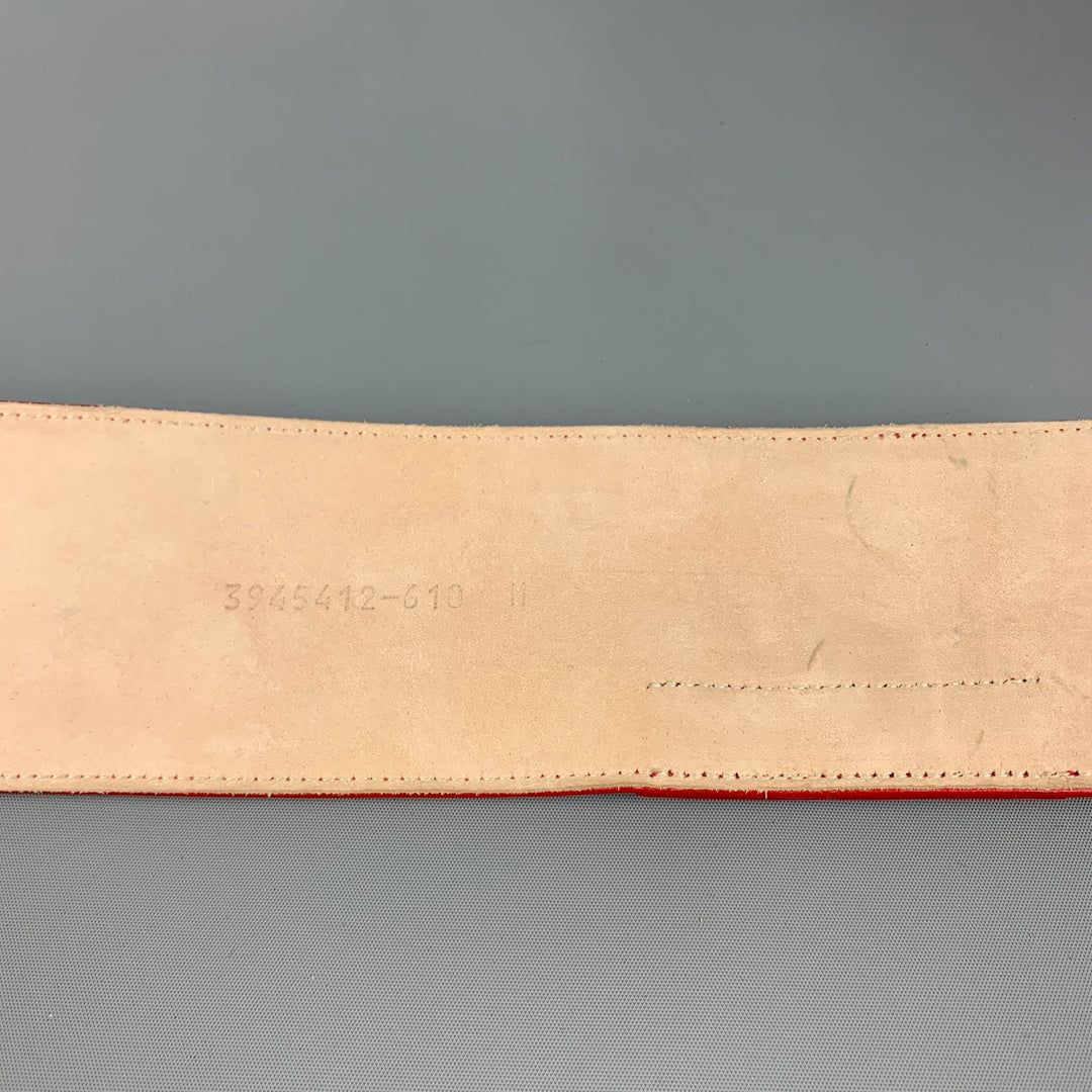 OSCAR DE LA RENTA Waist Size M Red Leather Belt