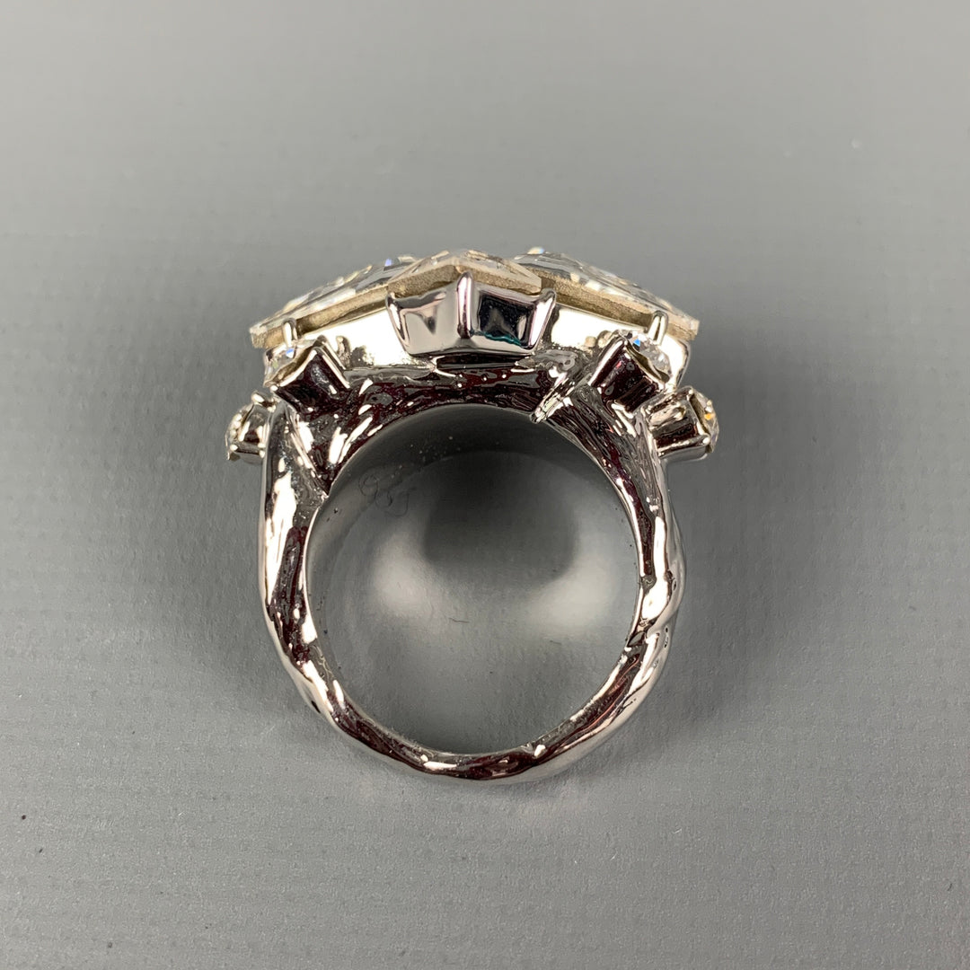 ON AURA TOUT VU PARIS Silver Tone Rhodium Plated Swarovski Crystal Ring