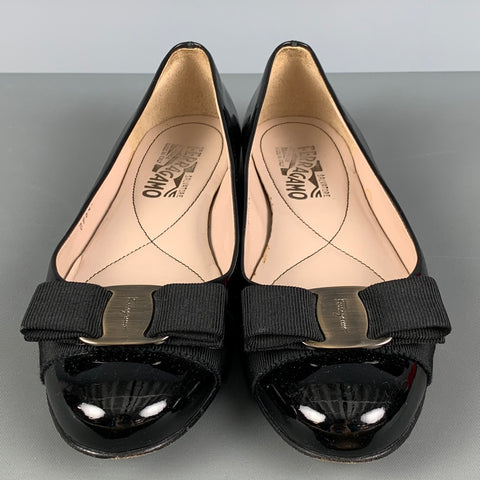 SALVATORE FERRAGAMO Talla 6.5 Bailarinas de charol con lazo negro