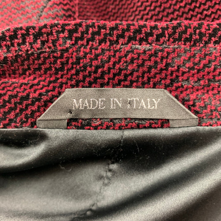 GIORGIO ARMANI Ginza Size 44 Burgundy & Black Houndstooth Peak Lapel Sport Coat